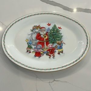 Vintage Mikasa JOLLY ST NICK
Bone China Small Christmas Platter